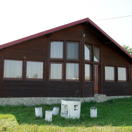 Farm stay Pensiunea ,,la Struti